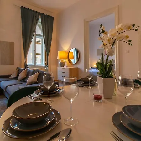شقة 2bdr Grand Bourgeois At Kodaly W Ac *