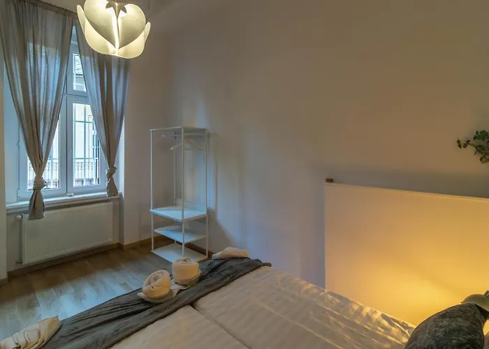 Apartment 2bdr Grand Bourgeois At Kodaly W Ac Budapest