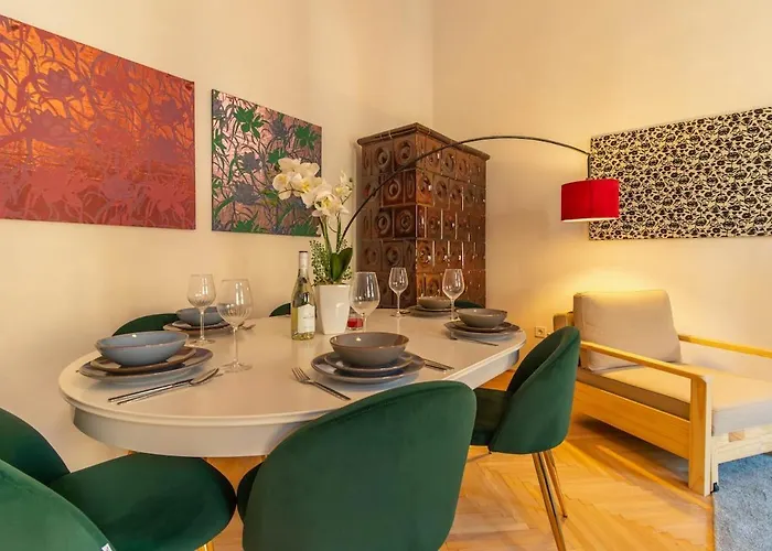 Apartman 2bdr Grand Bourgeois At Kodaly W Ac *