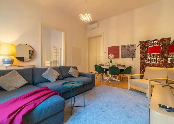 2bdr Grand Bourgeois At Kodaly W Ac Budapest